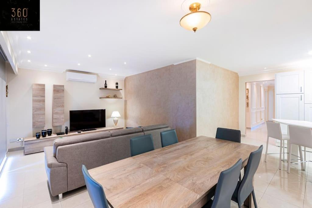 One Of A Kind, Seafront Property In St Georges Bay By 360 Estates Saint Julian's Екстер'єр фото